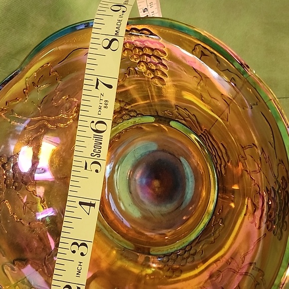 Vintage Iridescent Gold Carnival Glass Indiana Glass Harvest 8" Wedding Bowl - Picture 7 of 7